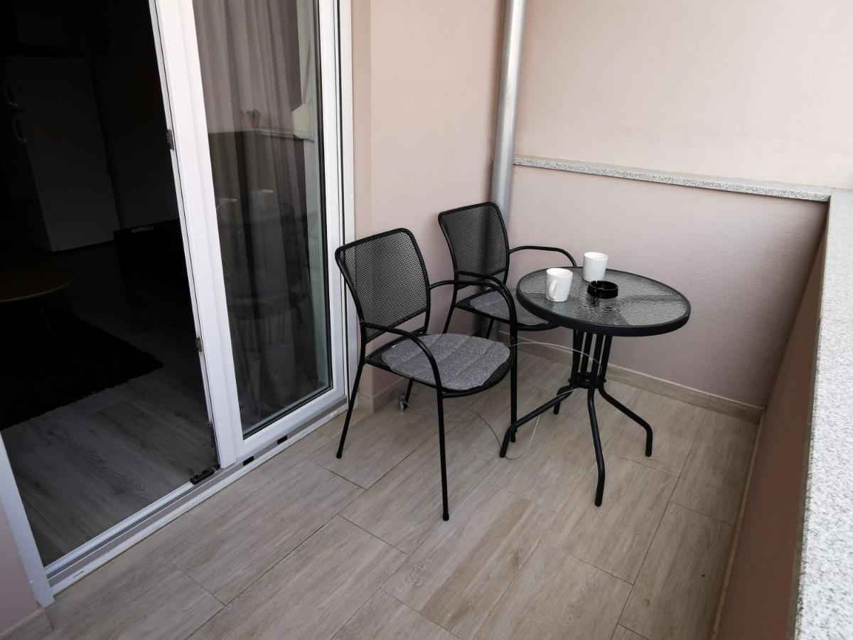 Frane Apartment Pula Exterior foto